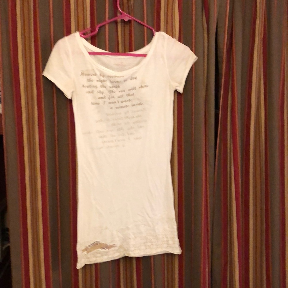 Super cute and comfy T shirt